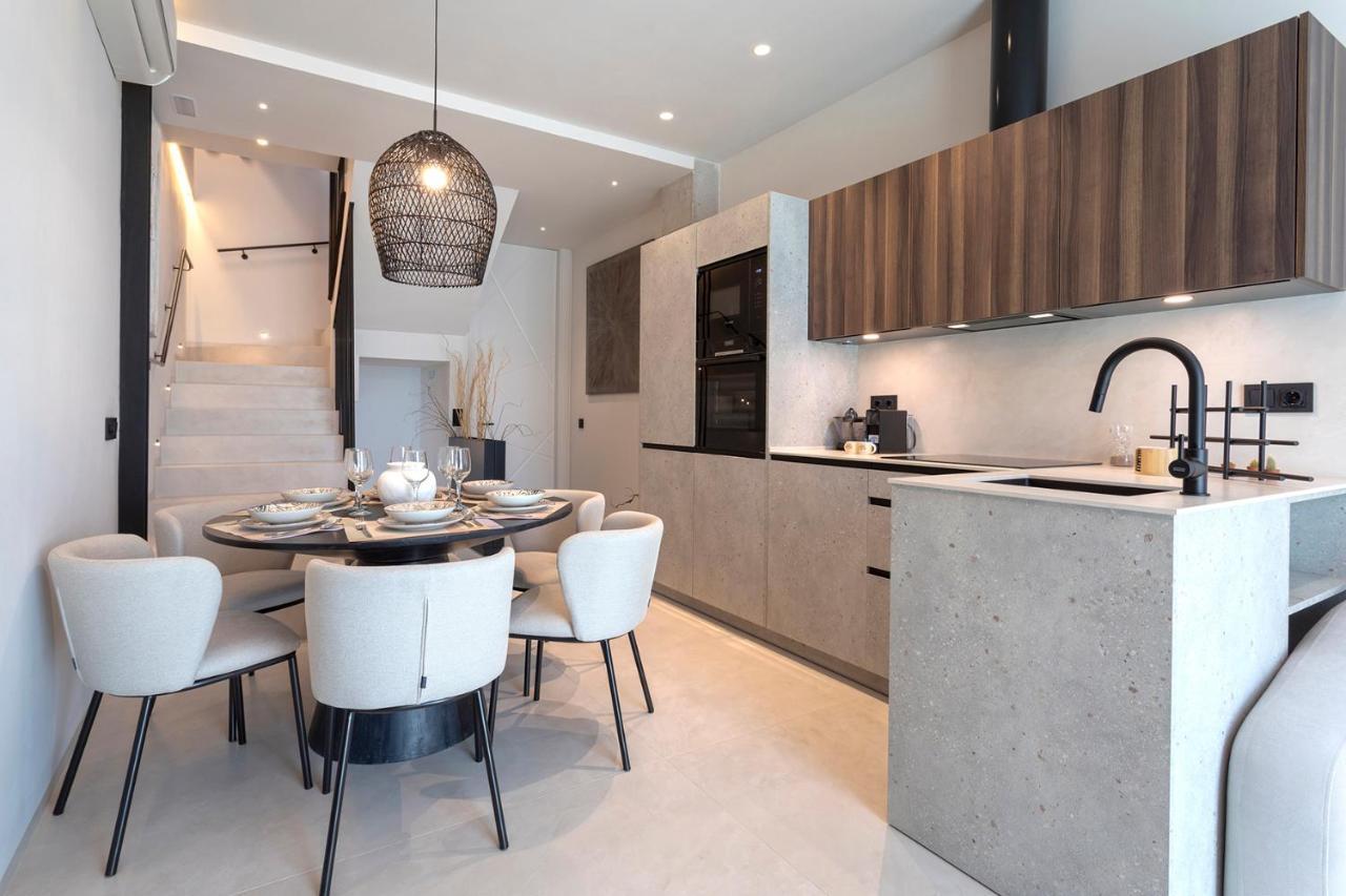 Magnificent Renovated 2Bd 2Bth Duplex With Terrace - City Centre 말라가 외부 사진