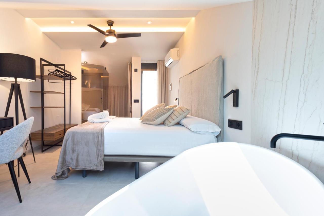 Magnificent Renovated 2Bd 2Bth Duplex With Terrace - City Centre 말라가 외부 사진